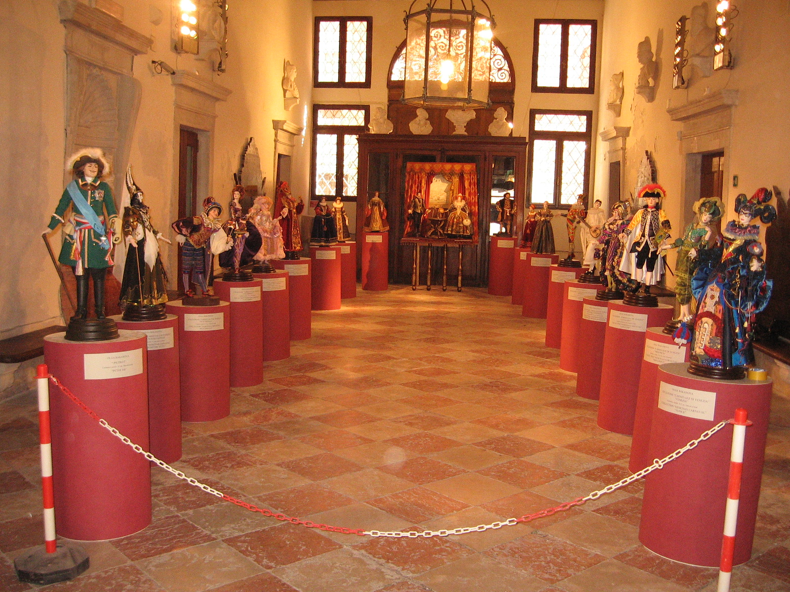 экспозиция коллекции "Венецианский карнавал"