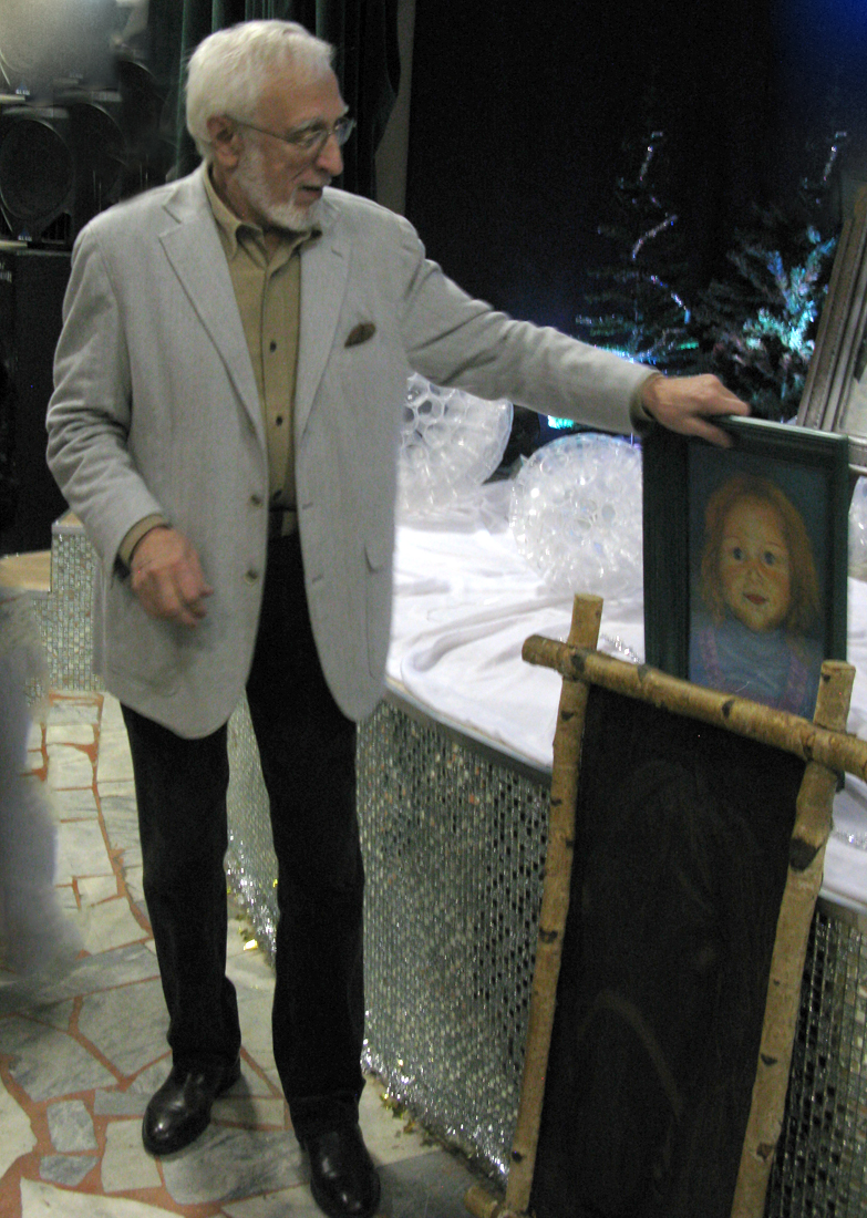 Бриндаров с портретом своей внучки